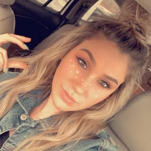 Meet your Posher, Cassie